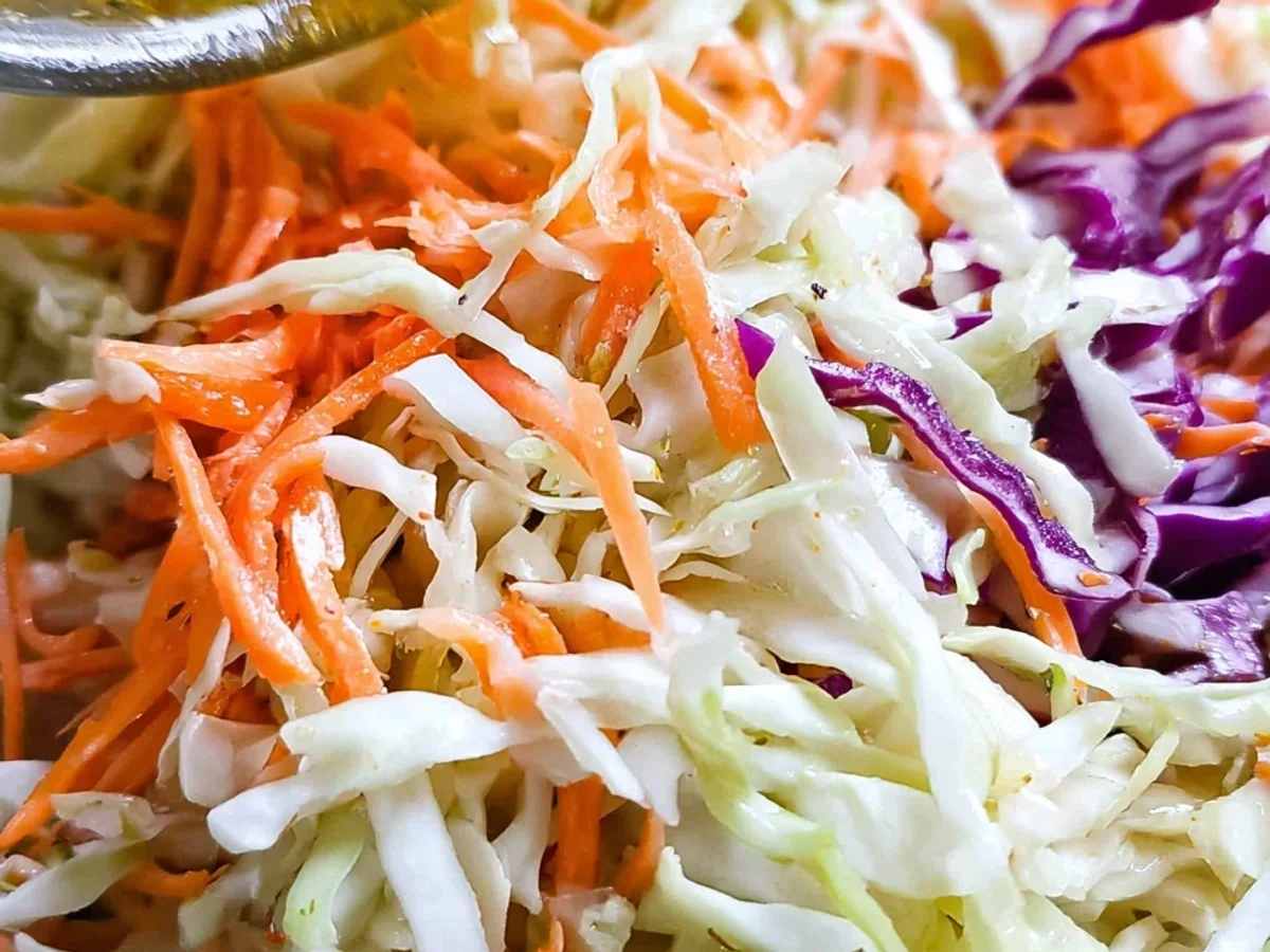 Tangy Vinegar Coleslaw: No Mayo Recipe - Image 1