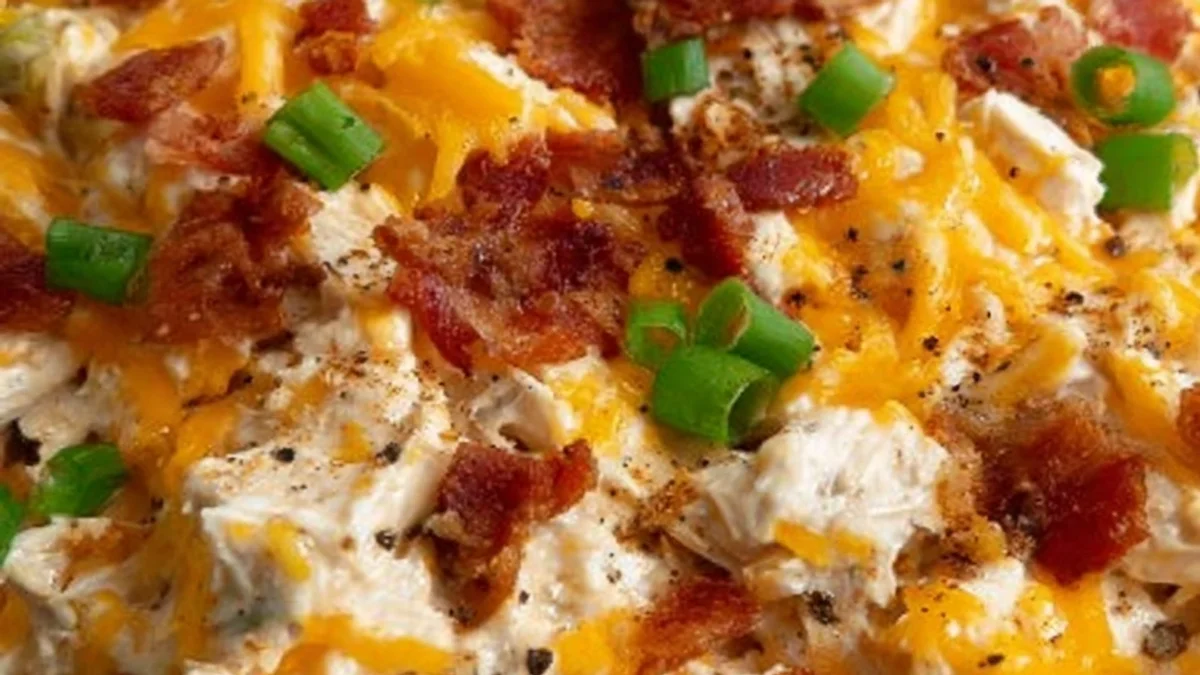 Creamy Crockpot Crack Chicken: Easy Weeknight Dinner